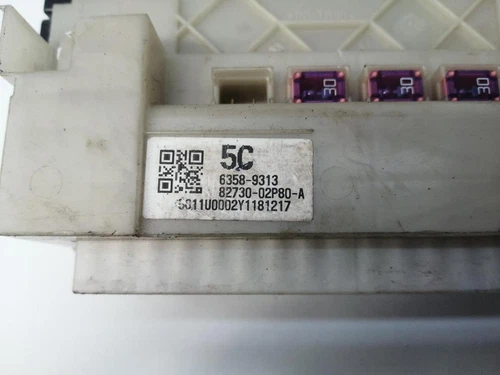 8273002P80 Caja Reles/Fusibles para TOYOTA COROLLA (E21) Hybrid Active 2 994586 - Photo 2/10