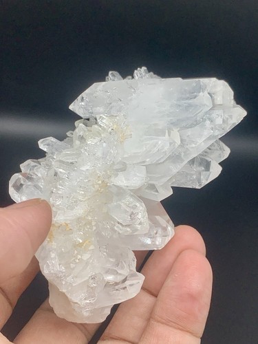 1345 Carats Clear Quartz Cluster Specimen. - Picture 2 of 16