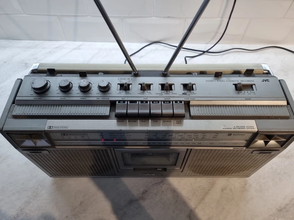 JVC Ghettoblaster Radio Kassette. Biphonic RC-656 LB sehr guter Zustand - Bild 2 von 4