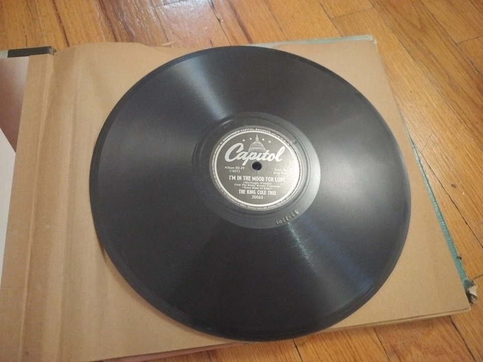 King Cole Trio Volume 2 Box Set Of Four Shellac Capitol Records 78RPM 1946 VG Foto 3 de 4