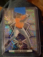 2022 Panini Mosaic Yordan Alvarez White Sparkle Mosaic Prizm #70 SP Exclusive 🔥