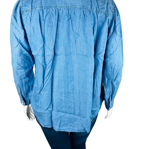 New Torrid Womans Sz 2 2X Chambray Shirt Long Sleeve Button Front Pintuck NWT - Picture 4 of 10