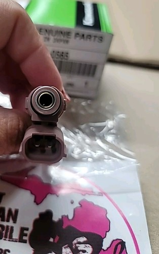 Kawasaki Nozzle - Injection. OEM. Part# 49033-0565, 49033-0036. 2016-2024 - Picture 6 of 7