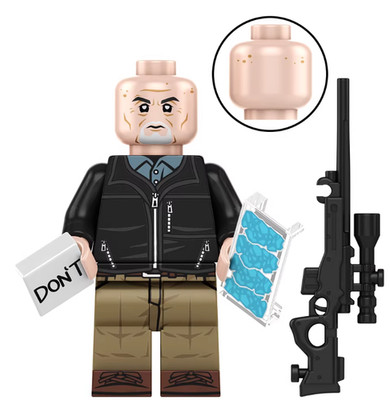 Breaking Bad Mike Ehrmantraut Figur mit Sniper Rifle u.a. Waffen