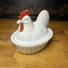 Vintage Westmoreland Hen On Nest Milk Glass Red Comb 5.5 In Split Tail
