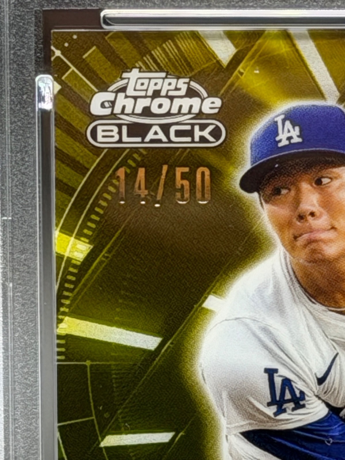 2025 Topps Chrome Black Yoshinobu Yamamoto Super Futures Gold Auto /50 PSA 9 view 5