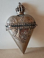Herzf&ouml;rmige  Anh&auml;nger dose Floral Mit Krone
