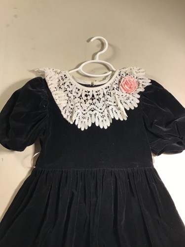 Sylvia Whyte Black Velvet Dress Short Sleeve With Pink Rose Size 6X - Picture 2 of 8