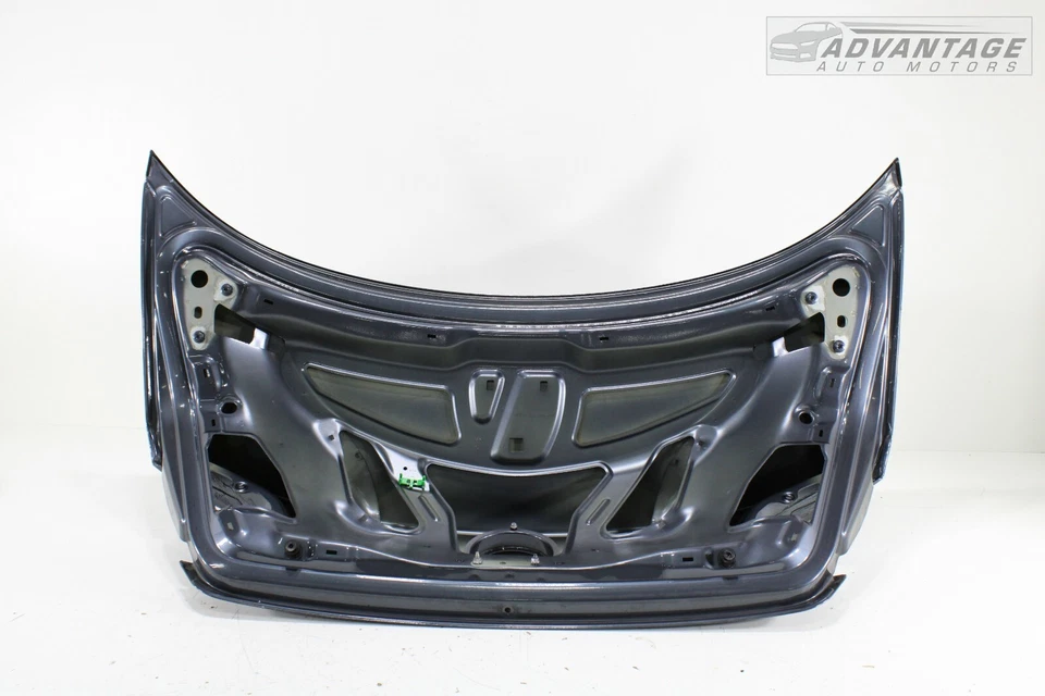 2013-2017 VOLKSWAGEN CC 2.0L TAMPA TRASEIRA PORTA-MALAS PAINEL TAMPA TAMPA TRASEIRA CINZA FABRICANTE DE EQUIPAMENTO ORIGINAL - Imagem 3 de 4