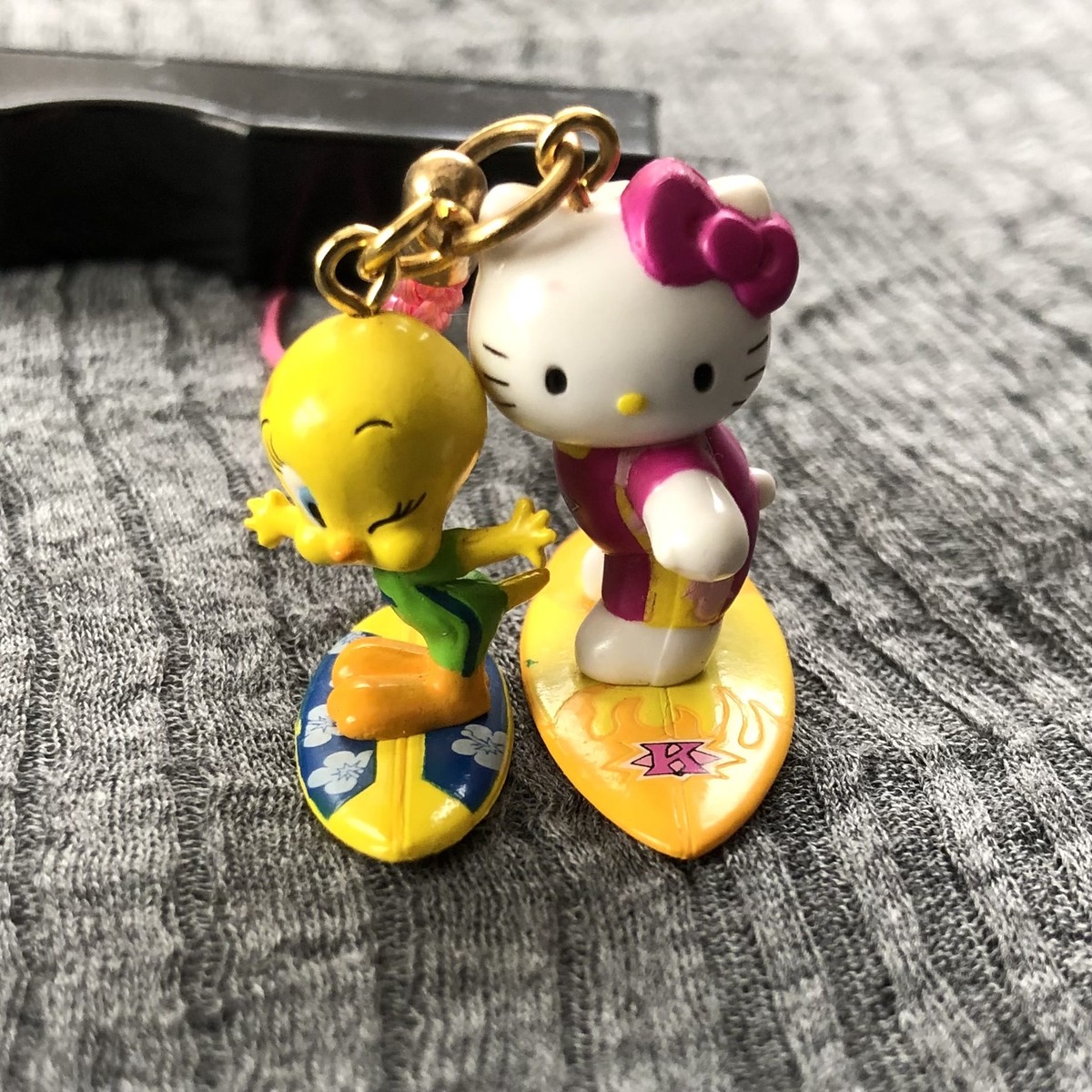 Rare Hello Kitty x Tweety Collaboration Strap Surfing Sanrio