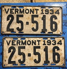 LICENSE PLATES  Vermont 1934 Pair  25&ndash;516