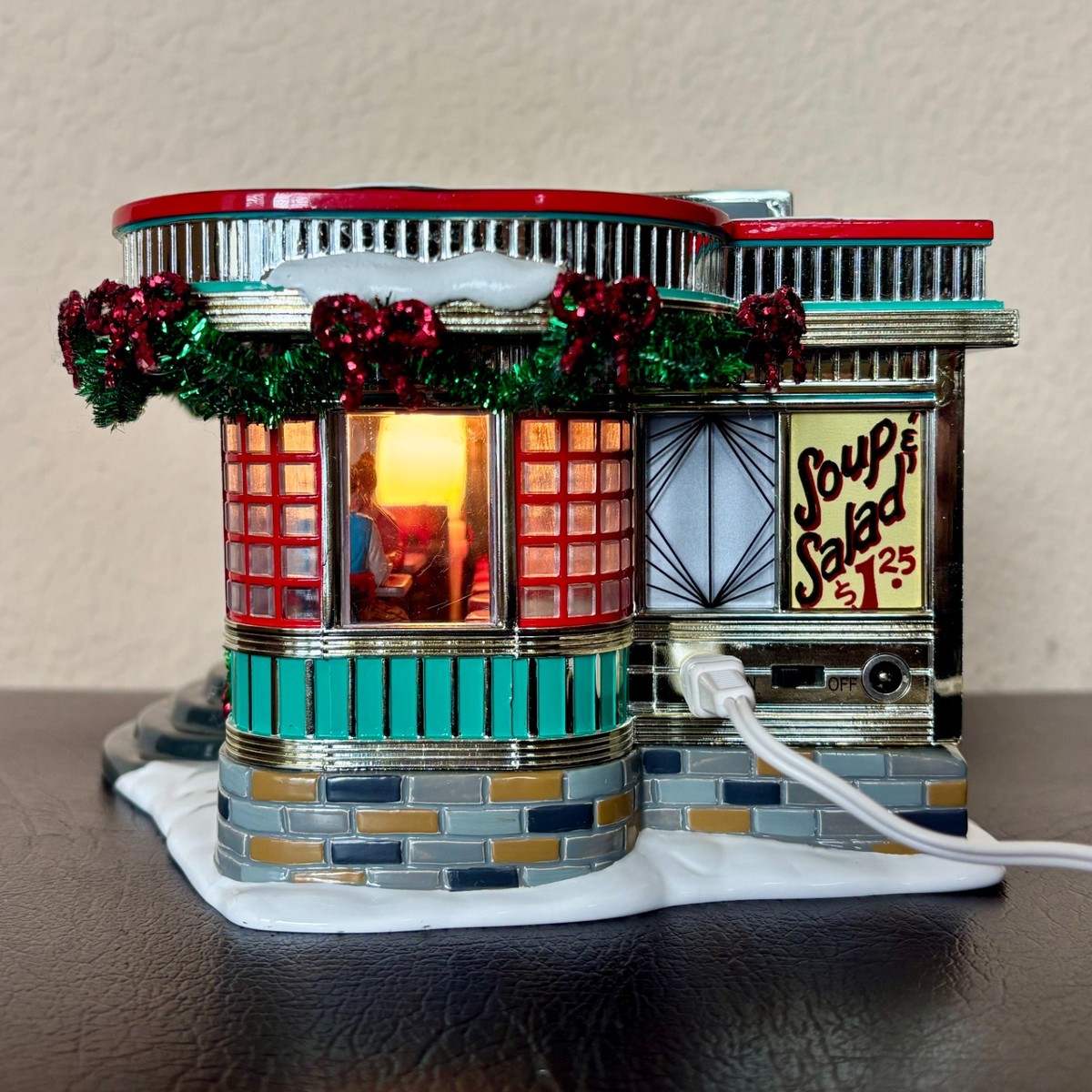 Department 56 Snow Village Shelly's Diner Retiring 55008 Retired