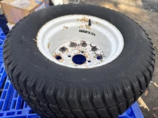 Exmark Lazer Z S Series Rear Tire & Rim 24x12.00-12 / LZS749AKC724A1