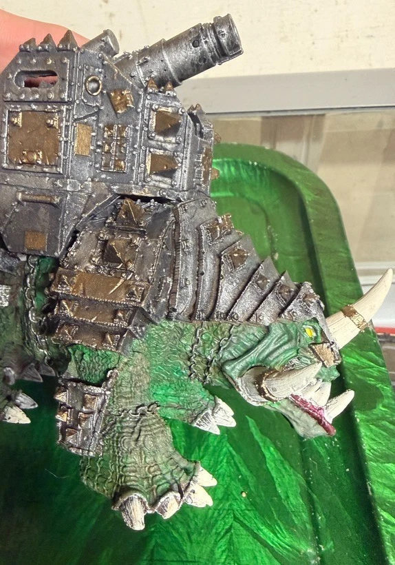 Warhammer 40K ORK SQUIGGOTH Painted Resin - Image 4 of 4