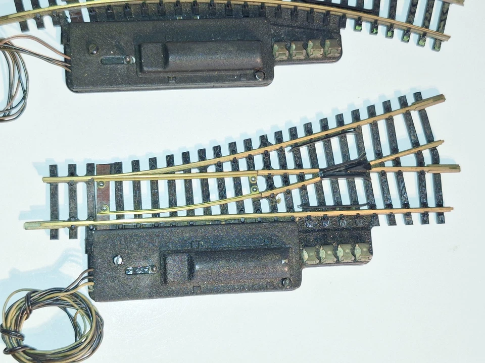 Fleischmann #1723, 1724 Electric LH & RH Points x 2. Good Used cond. HO scale. - Image 3 of 4