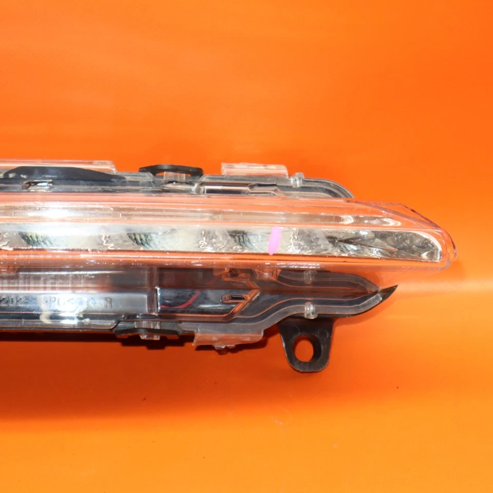 MERCEDES BENZ S550 FOG LIGHT RIGHT PASSENGER 2010 2011 2012 2013 LED A2218201856 - Image 4 of 4