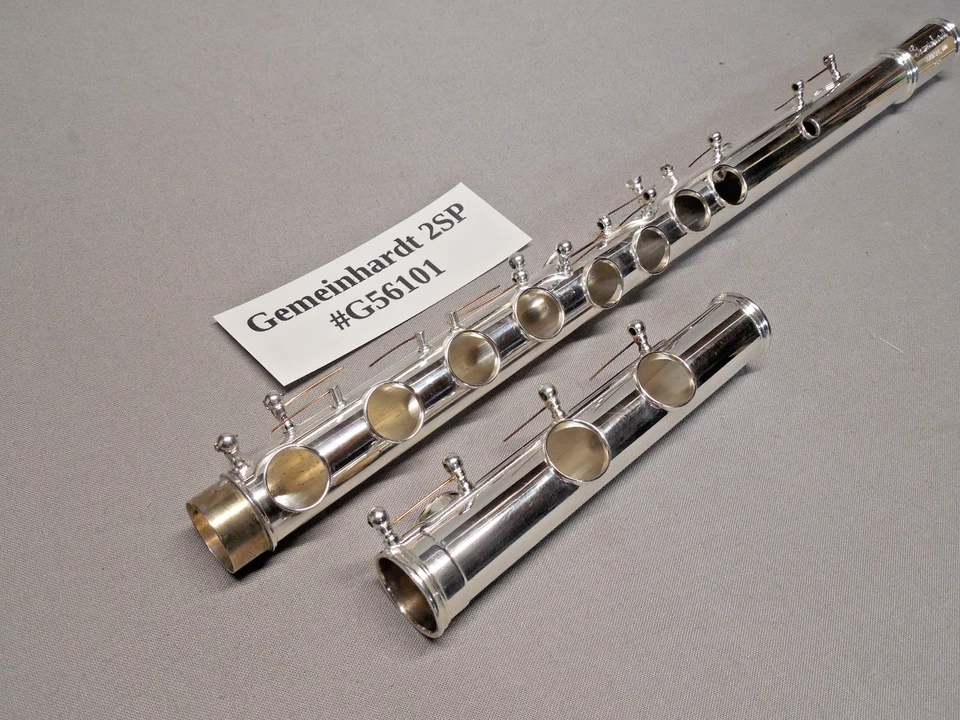 Gemeinhardt 2SP Silver Plated Flute W/ Case - New Pads  Polished   Reconditioned - Image 4 of 4