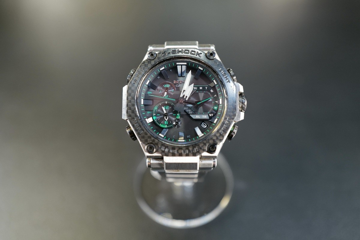 Casio G Shock MTG B2000D 1A Steel Carbon Sapphire Solar Bluetooth Watch Green View 2
