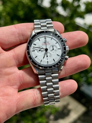 2024 Omega Speedmaster 310.30.42.50.04.001 White Dial w/ Box & Papers