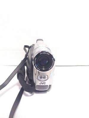 2 Camcorders Quasar VM518 Quartrback Digital JVC GR-SXM37 VHS SVHS
