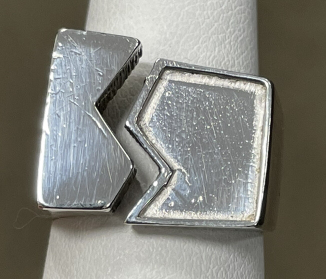 Vintage UNIVERSA Solid Sterling Silver Zig Zag Ri… - image 9