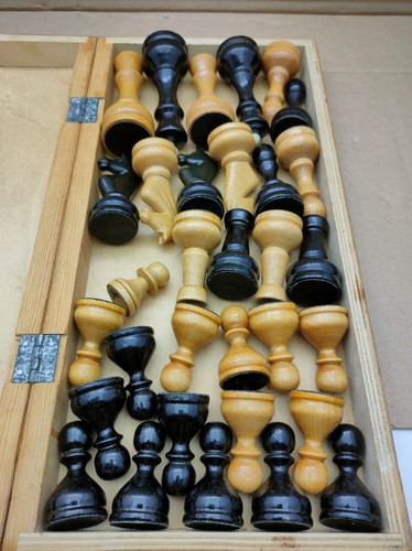 RARE Vintage Soviet Wooden Chess Set, USSR Chess Set Vintage Folding Board 35x35 - Picture 15 of 18