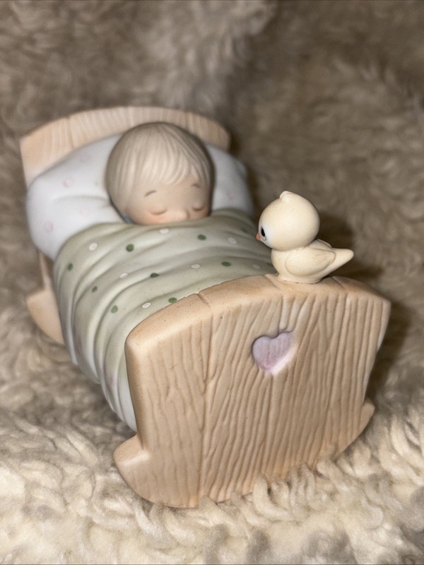 1979 Precious Moments "Blessed Are the Pure in Heart" Figurine Baby In Cradle