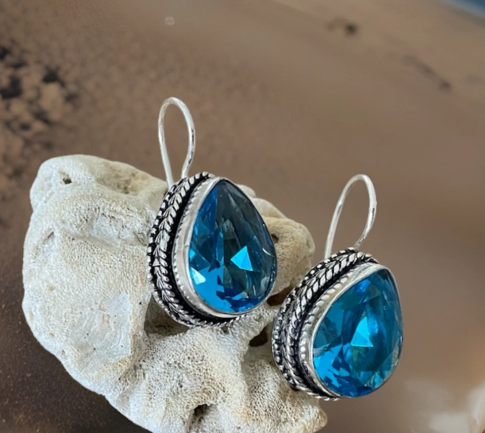 Pendientes Artesanales Topacio Azul Cristal Facetado Chapado en Plata de Ley - Nuevos Foto 2 de 4