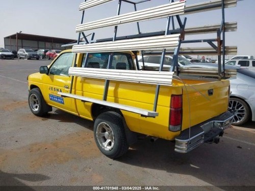 Bisel medidor velocímetro Nissan Pickup D21 86-97 6824001G52 - Imagen 11 de 12