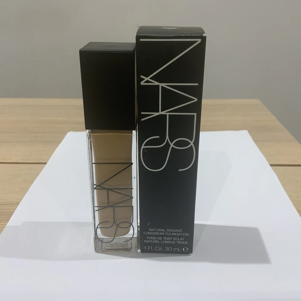 NARS Natural Radiant Longwear Foundation Medium 1 PUNJAB 6608 - 30ML - Image 2 of 4