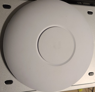 Ubiquiti Networks UAP-AC-PRO 1300Mbps Wireless Access Point
