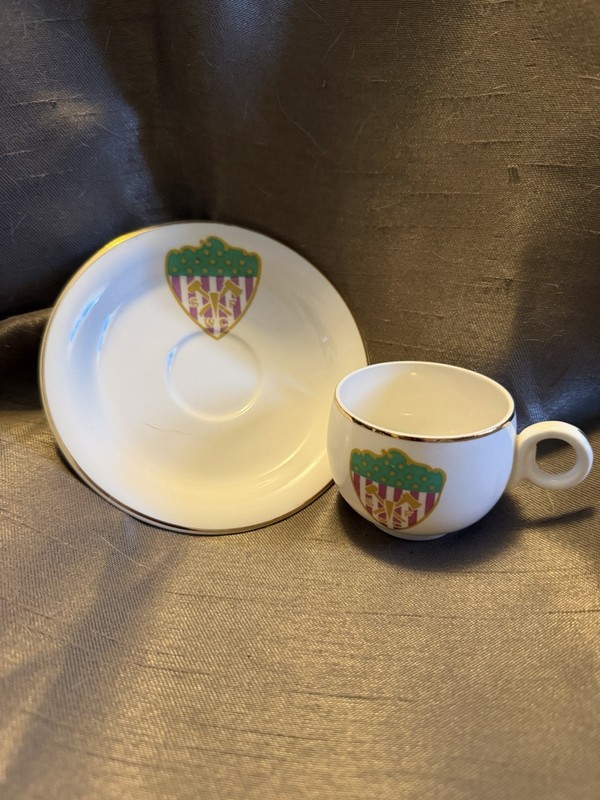 Rare Mardi Gras Teacup & Saucer New Orleans Mardi Gras Antique VeryCollectible ￼