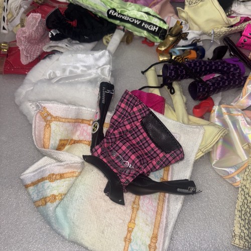 Huge Lot OMG LOL Surprise! Dolls & Accessories Possible Rainbow High Accessories - Picture 16 of 20
