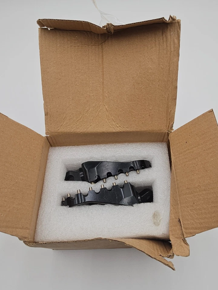 Clavijas anchas negras para Harley Davidson Dyna Foto 3 de 4