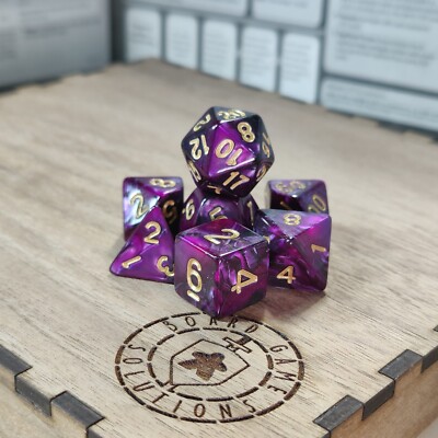 Lila Schwarz Two Tone Würfel Set, Polyhedral 7 Würfel Set für RPG D&D Tabletop Spiel