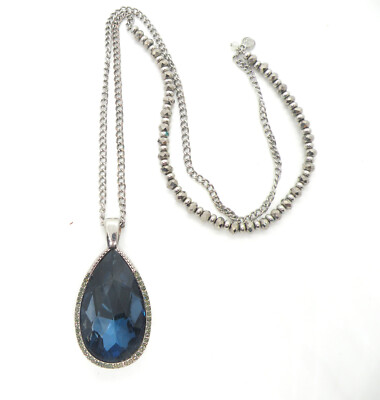 Rare Vera Wang Signed Blue Crystal Beaded Silver Tone Pendant