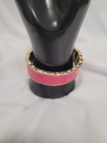 Pink and Gold Tone Flower Bangle Bracelet - Picture 6 of 7