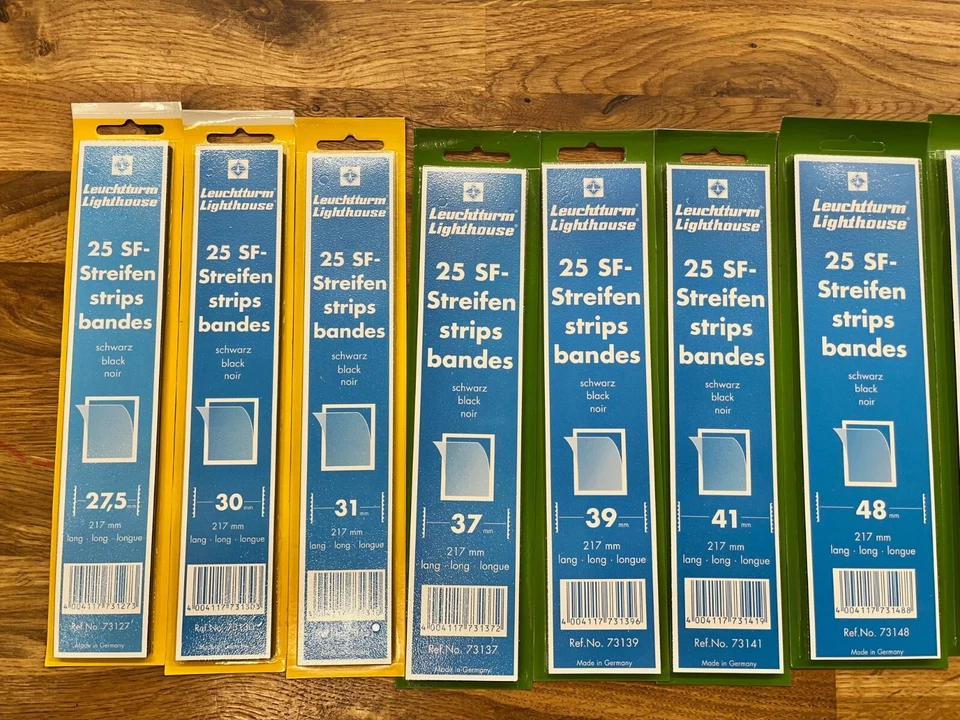 LIGHTHOUSE schwarze Briefmarkenhalterungen wählen Sie Ihre Größen....