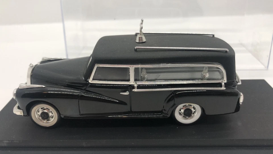 RIO MODELS MERCEDES BENZ TYP 300 D W189 CARRO FUNEBRE scala 1:43 - Immagine 2 di 4
