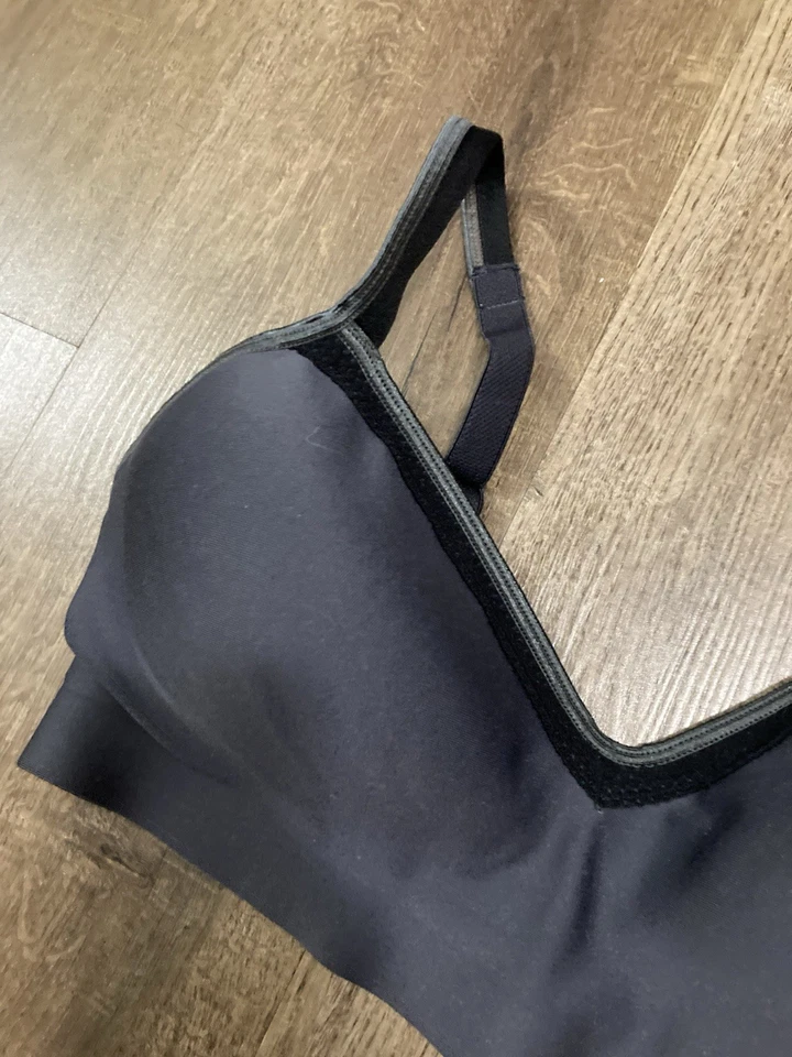 Hanes Dark Gray Wireless Comfort Bra Size Large  - Image 3 of 4