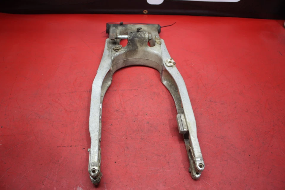 1993 SUZUKI DR350 SWINGARM SWING ARM SUSPENSION 61000-14D50 - Image 2 of 4