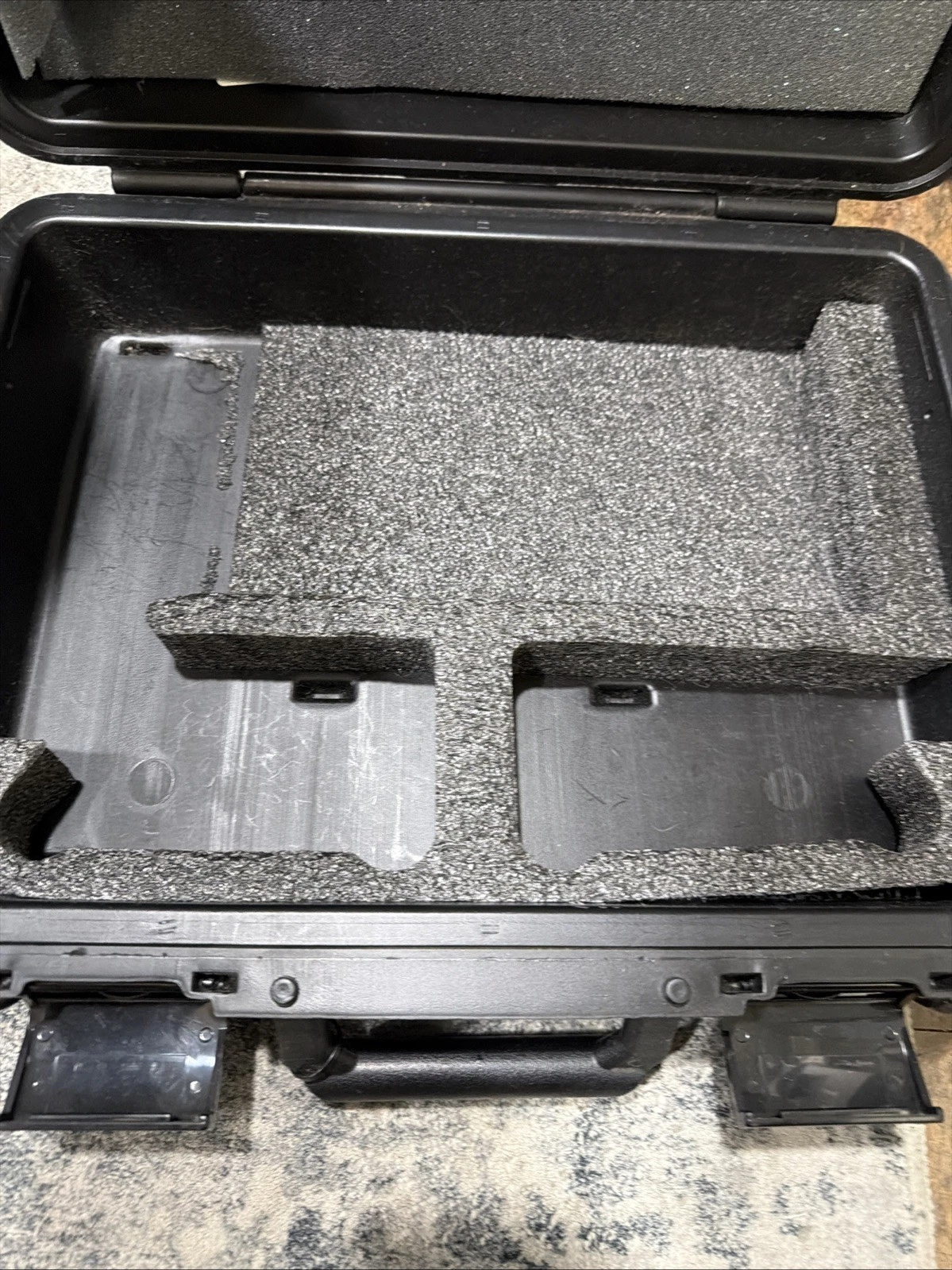 Sony Playstation 2 Blockbuster Video Hard Plastic Rental Case - product detail image 8