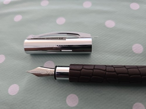FABER-CASTELL Ambition Füllfederhalter - 3D Croco Brown - M Feder NEU - Bild 5 von 11