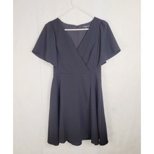 Madewell black faux wrap flutter sleeve dress Size 4 LBD Feminine Classic 