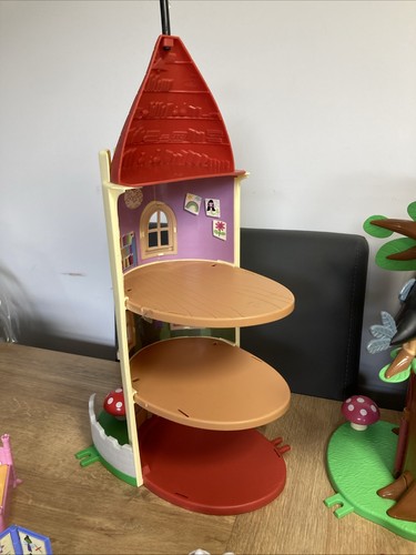 Ben And Holly's Little Kingdom Playset Bundle Thistle Castle, Elf Tree campervan - Picture 12 of 14