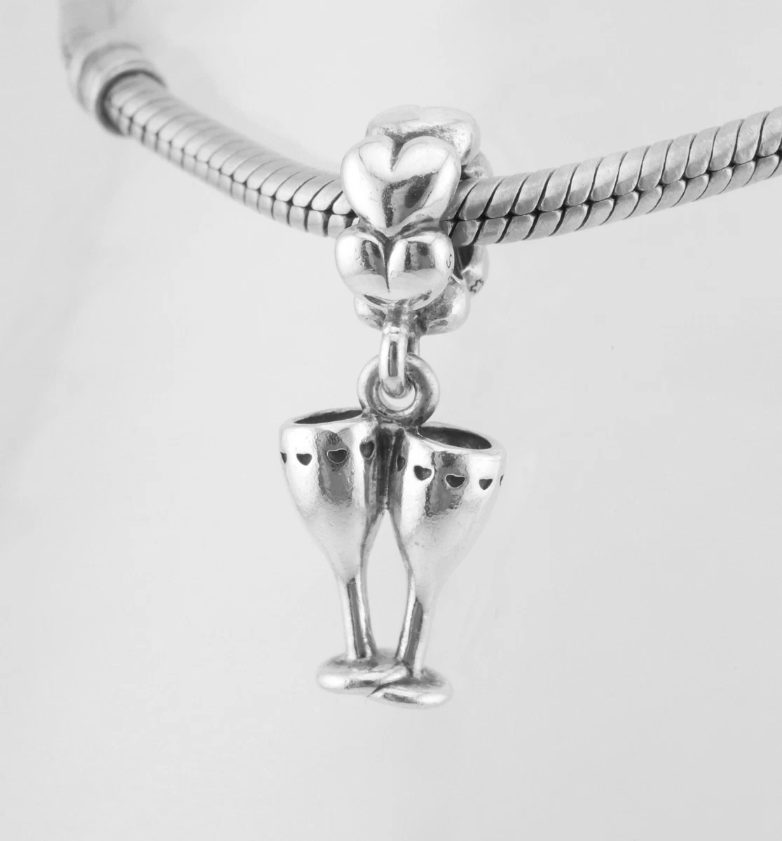 Champagne outlet pandora charm