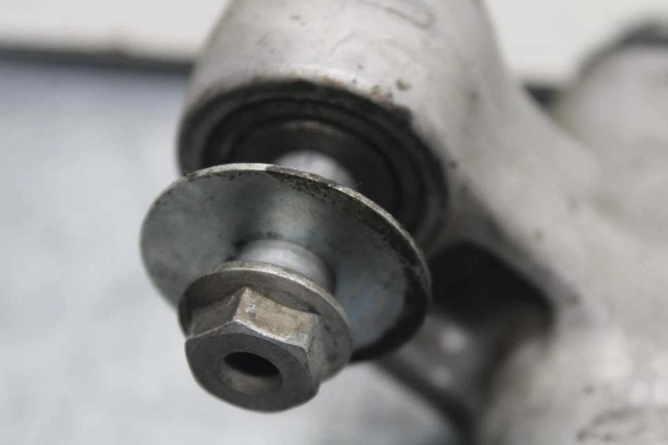 04-05 SUZUKI GSXR750 DOGBONE TRASERO ACOPLAMIENTO AMORTIGUADOR ENLACE 62600-35880 BB81 Foto 2 de 4