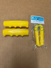 Hunt Wilde Cool Yellow Bicycle Brake Lever Covers & Schwinn Lemon Peeler Grips