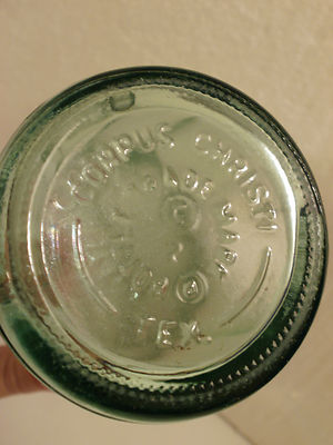 1968 PINT ACL GRAPHICS CORPUS CHRISTI, TEX. EMBOSS BOTTOM COCA COLA 16 OZ BOTTLE