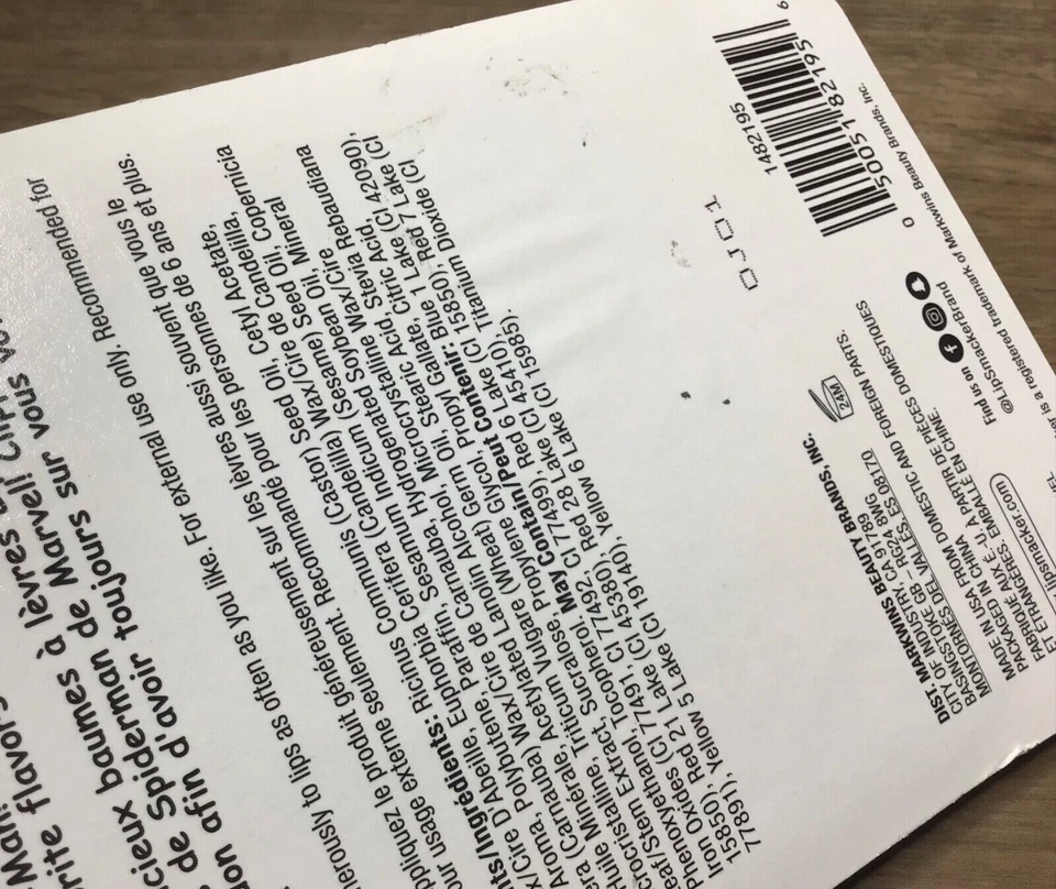 Bálsamo labial Lip Smacker Marvel Spider-Man 3 piezas con cordón a juego 0,42 oz Foto 3 de 3